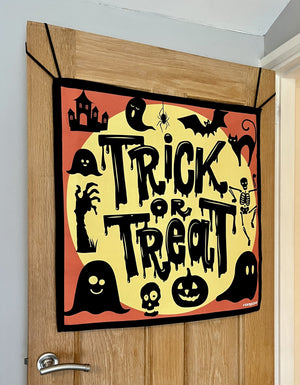 HANGUPZ Trick Or Treat Door-Hang Sign Original Large Hanging Halloween Decoration Gift For Boys Girls